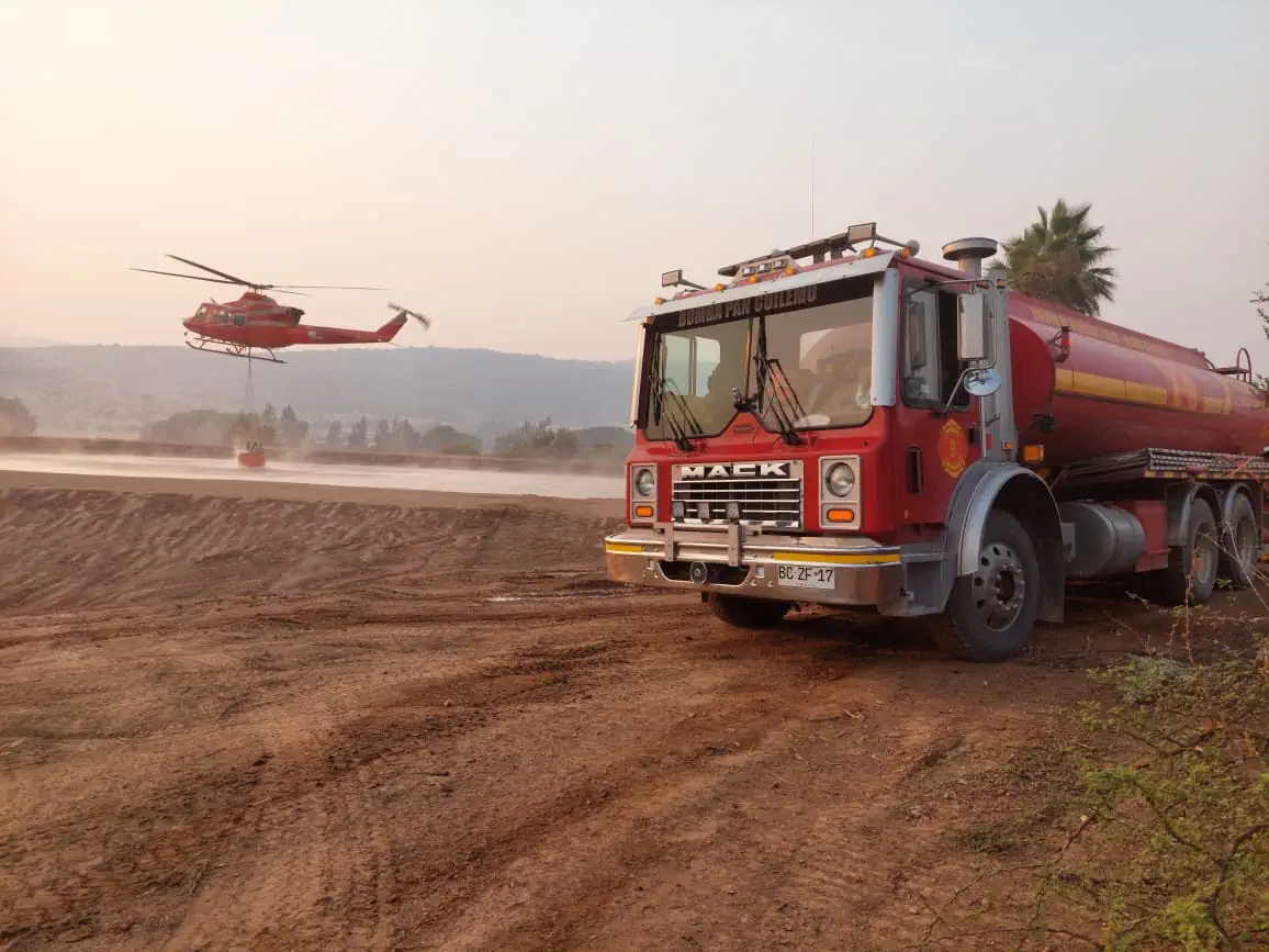 Voluntarios de la Novena Compañía Bomba Panguilemo